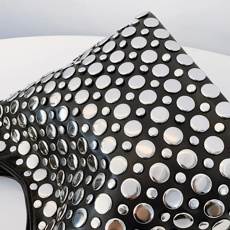 Sac noir bandoulière à clous - ACB-PARIS